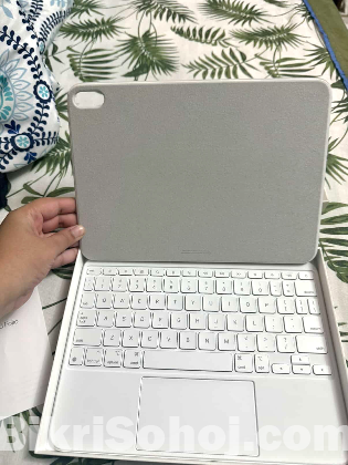 Magic Keyboard Folio